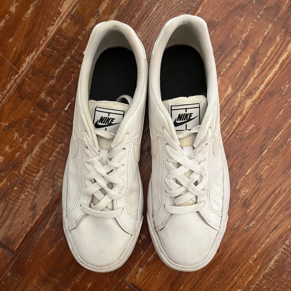 Nike Women’s Court Royale AC White Low-Top Sneakers. Size 8.5.